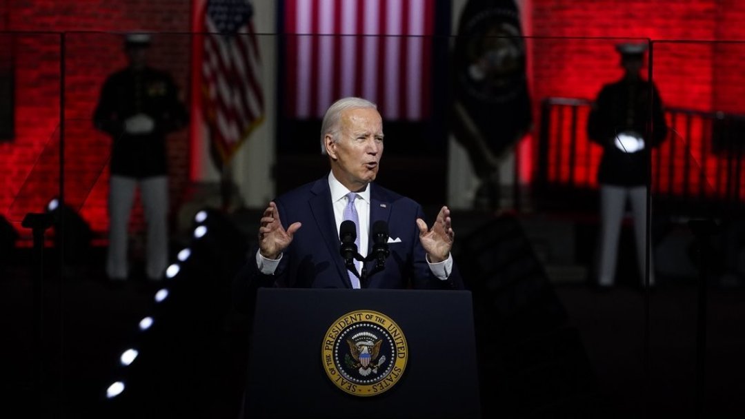 Joe Biden Qualifie Trump Et Ses Partisans Dextr Mistes