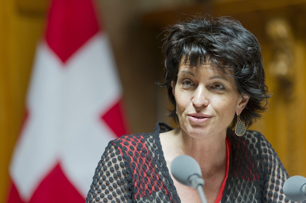 Les ministres des transports de sept pays, dont Doris Leuthard pour la Suisse, se retrouvent jeudi à Berchtesgaden en Allemagne. L'acheminement des marchandises à travers les Alpes sera au coeur de leurs discussions.