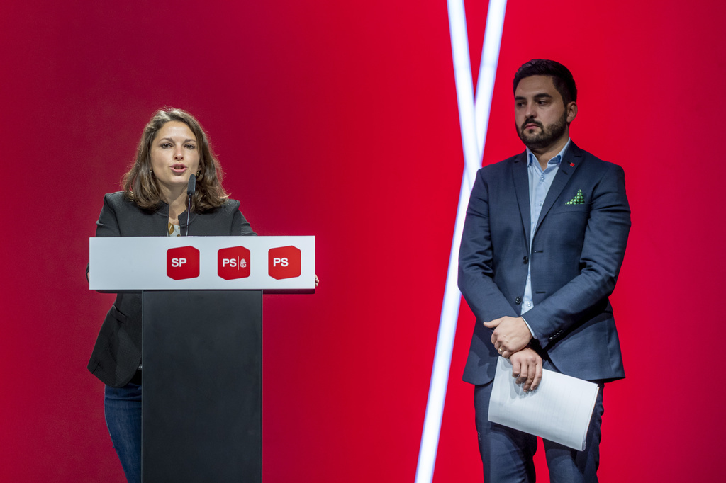 Cédric Wermuth et Mattea Meyer, qui sont très actifs sur les réseaux sociaux, veulent faire du PS "le meilleur organisateur de campagne de Suisse" et le parti "le plus fort en ligne".