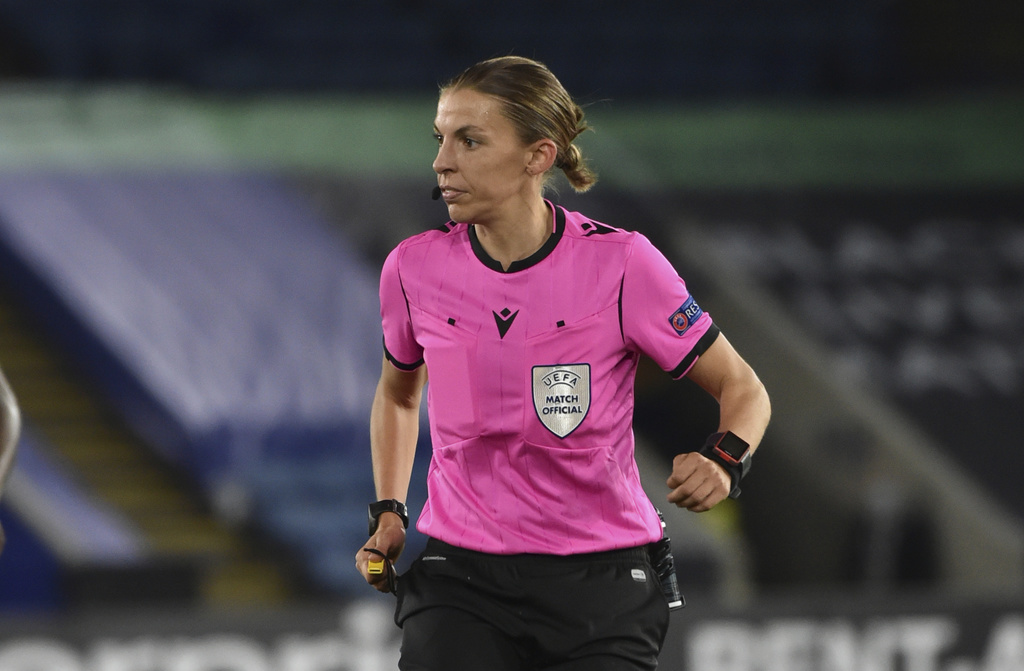 Stéphanie Frappart va arbitrer mercredi la rencontre Juventus Turin-Dynamo Kiev ce mercredi en Ligue des Champions.