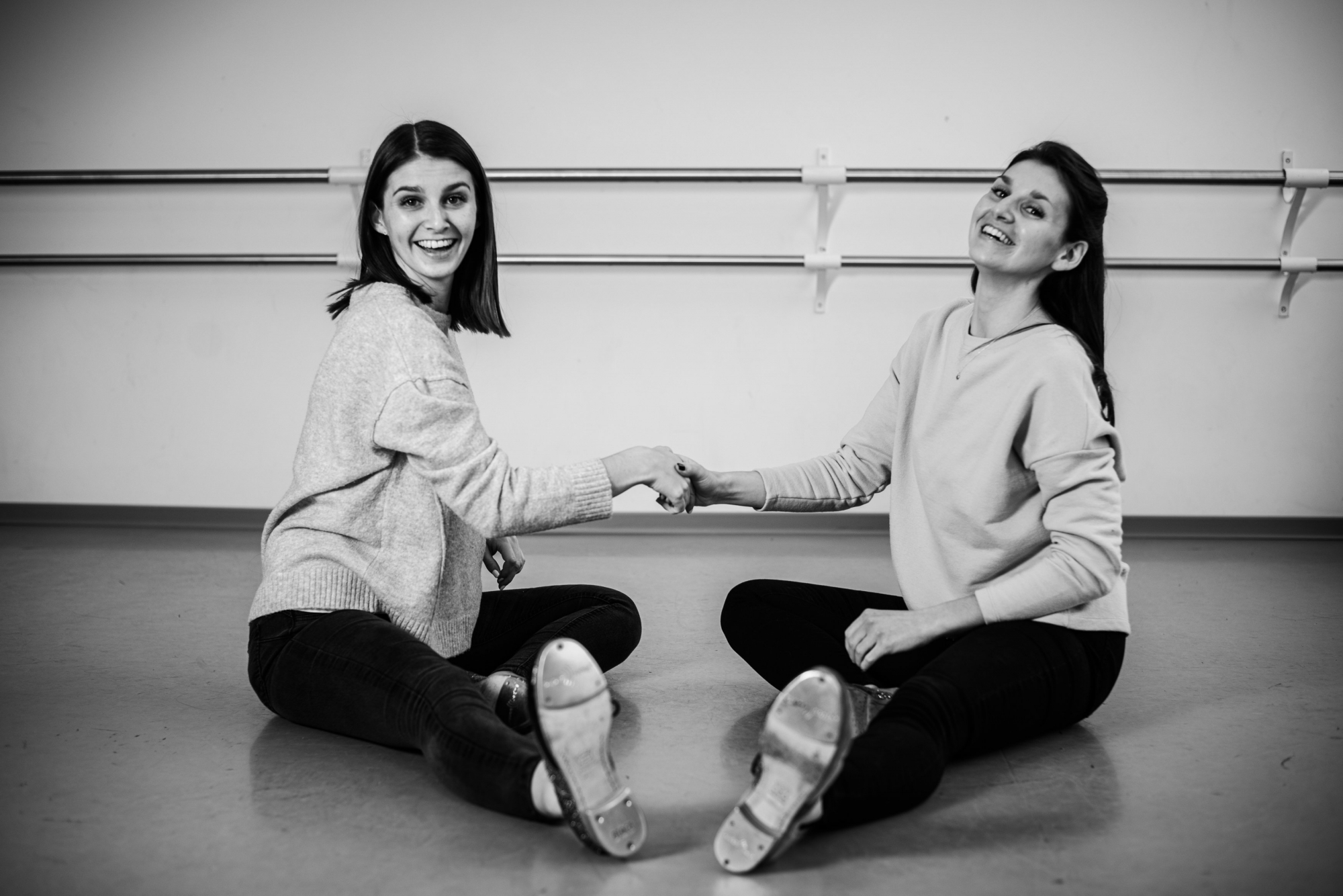 Championnes du monde de claquettes, Olivia et Rebecca Grobéty donnent maintenant des cours au centre de danse Martinelli.