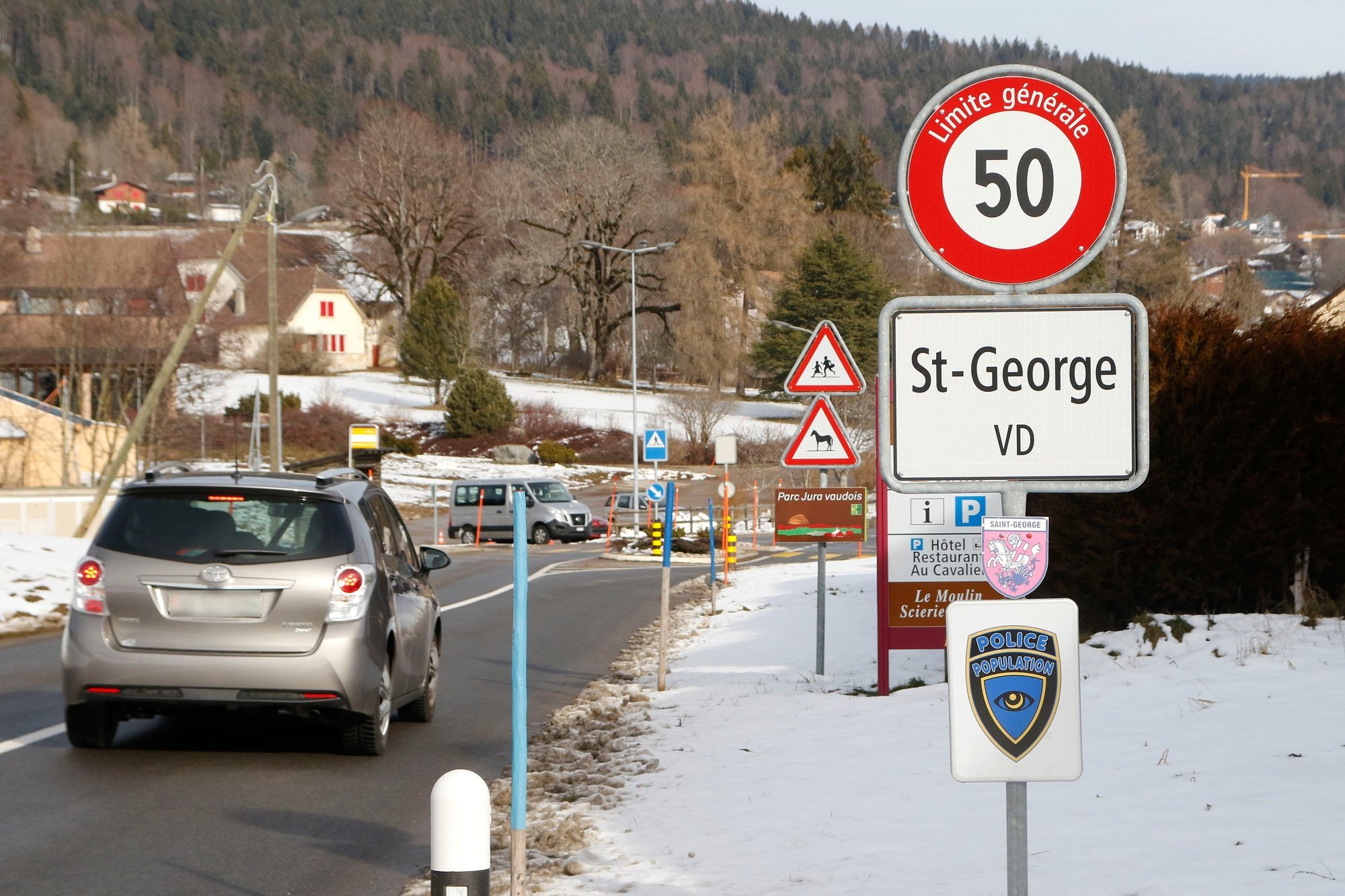 St-George, Samedi 6 février 2016, Village, maison de commune, panneau, Photos Céline Reuille