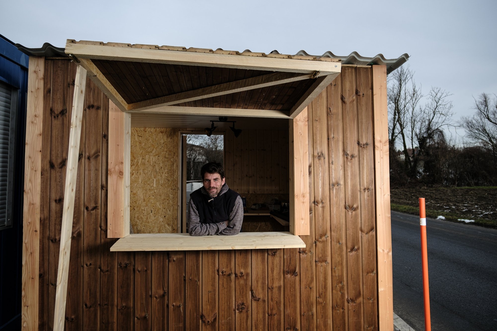 Yoan François a construit sa nouvelle maisonnette à Bremblens. Celle-ci rejoindra Morges à l'automne, pour le lancement de la prochaine saison.