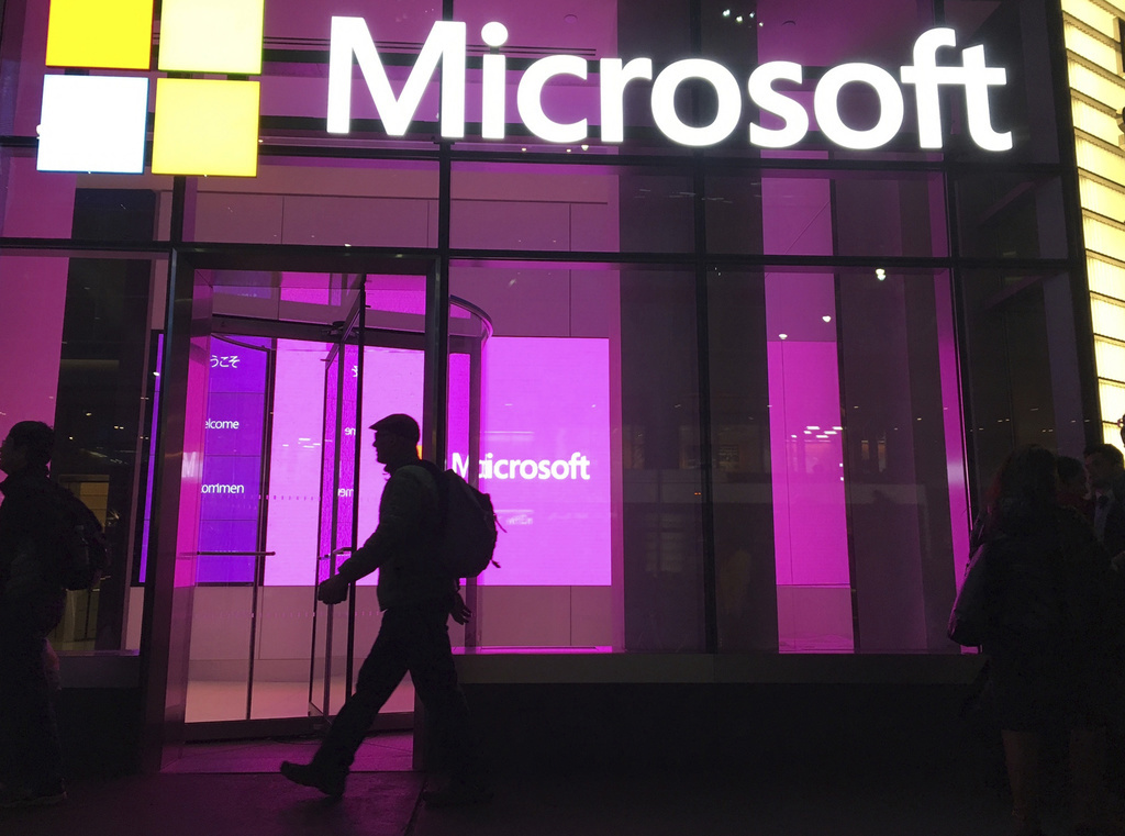 Microsoft a averti que les hackers du groupe baptisé "Hafnium" exploitaient des failles de sécurité dans ses services de messagerie Exchange (illustration).