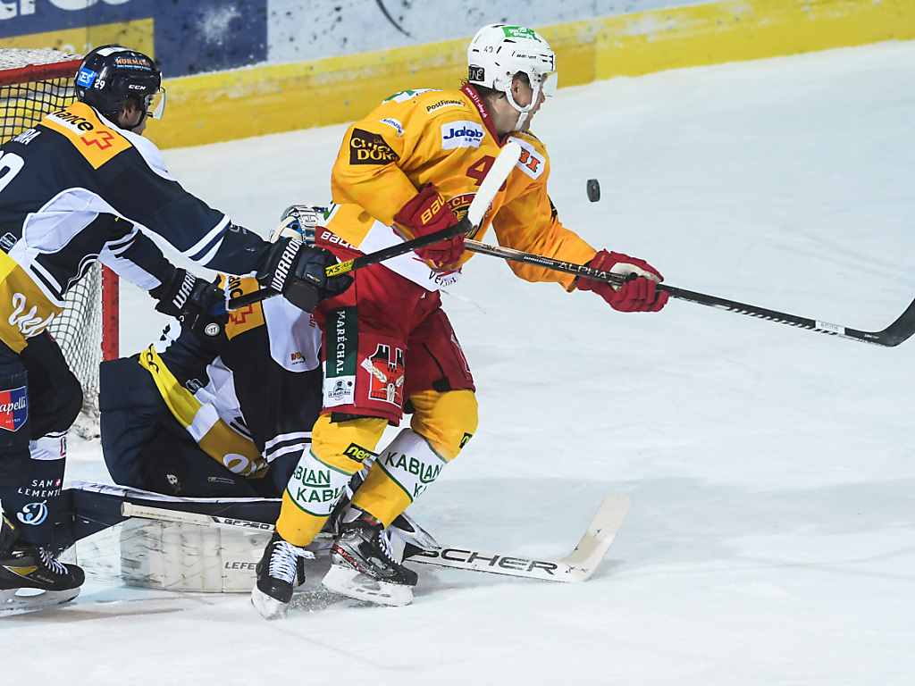 Pas de play-off cette année pour Flavio Schmutz (à droite) et Langnau.