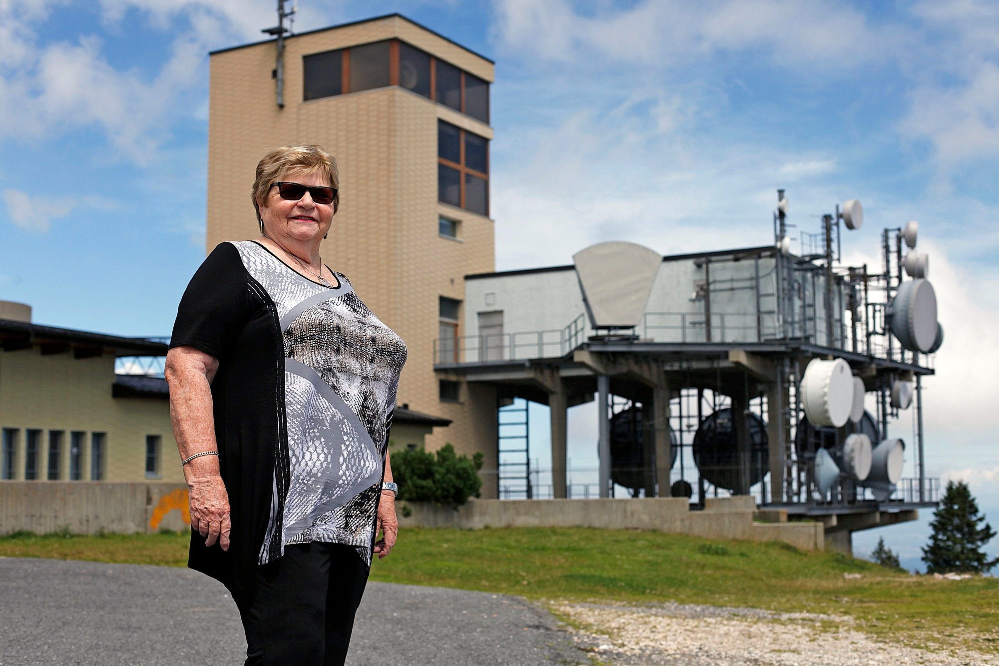 Après avoir été chauffeur de taxi, Nelly Wuichet a été l'intendante de la station de la Barillette, habitée toute l'année. Elle a terminé sa carrière à s'occuper des habitants aînés de Bel-Automne.