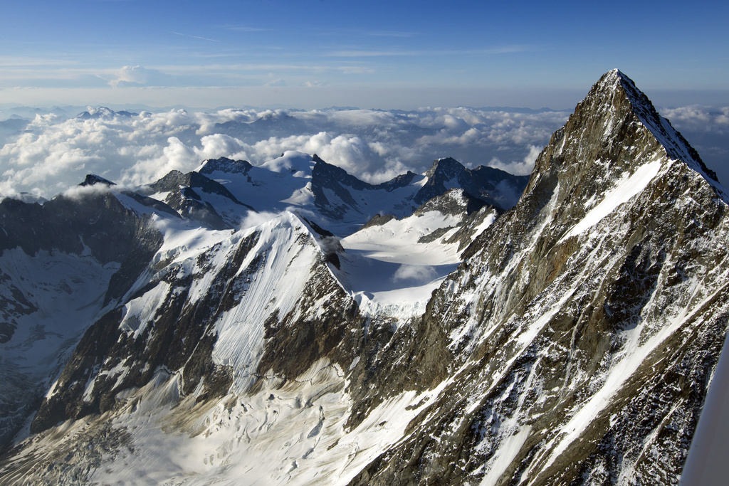 L'accident s'est produit lors de la descente du Finsteraarhorn.