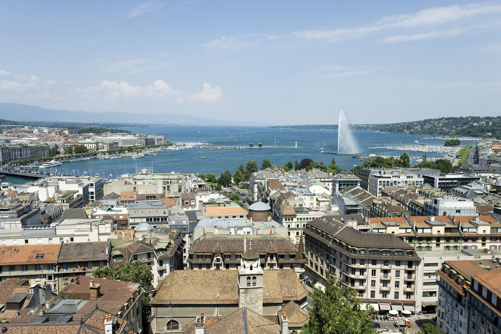Avec 500'000 francs, on peut par exemple acheter un 4,5 pièces dans le canton du Jura mais seulement un 1,5 pièce dans ceux de Genève (photo) et de Zoug.