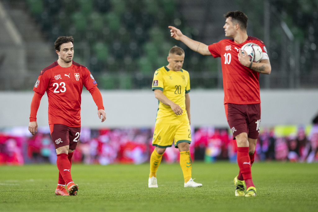 Les joueurs de l'équipe suisse Xherdan Shaqiri et Granit Xhaka évoluent dans 2 des 12 clubs fondateurs du projet de Super League européenne.