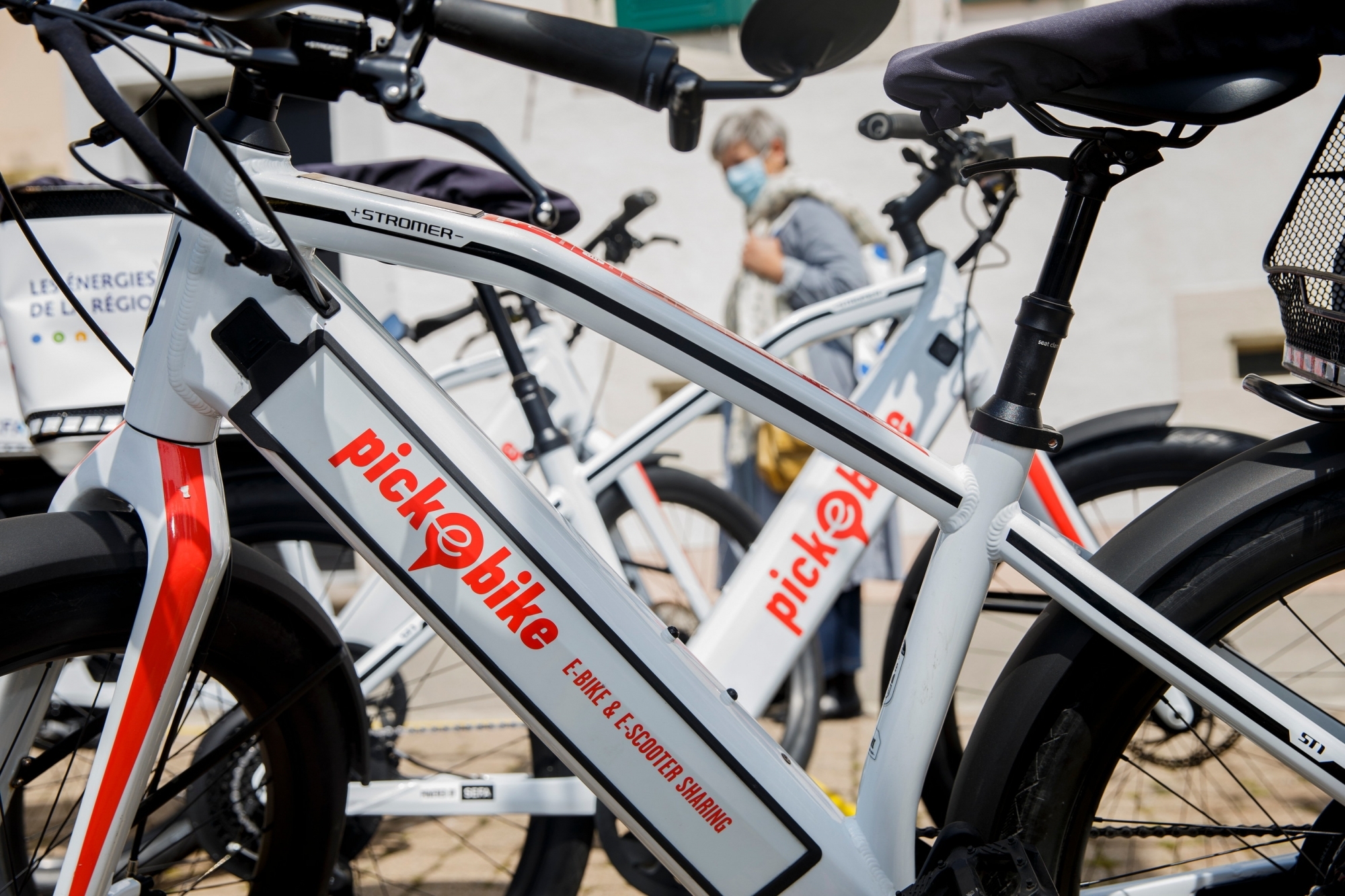 L'offre de vélos électriques en libre service à Aubonne a incité un conseiller d'Etoy à déposer une motion demandant des solutions de mobilité douce.