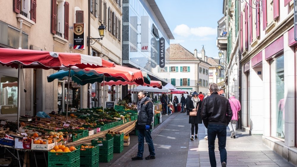 Dès la fin du mois d'août, le marché de Nyon s'étendra sur une plus grande surface dans le centre-ville.