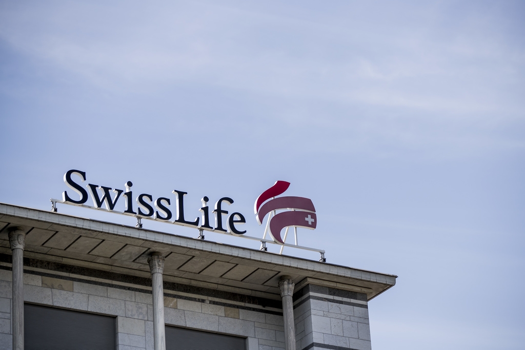 Swiss Life domine largement, avec une part de marché stable de 43,4%.