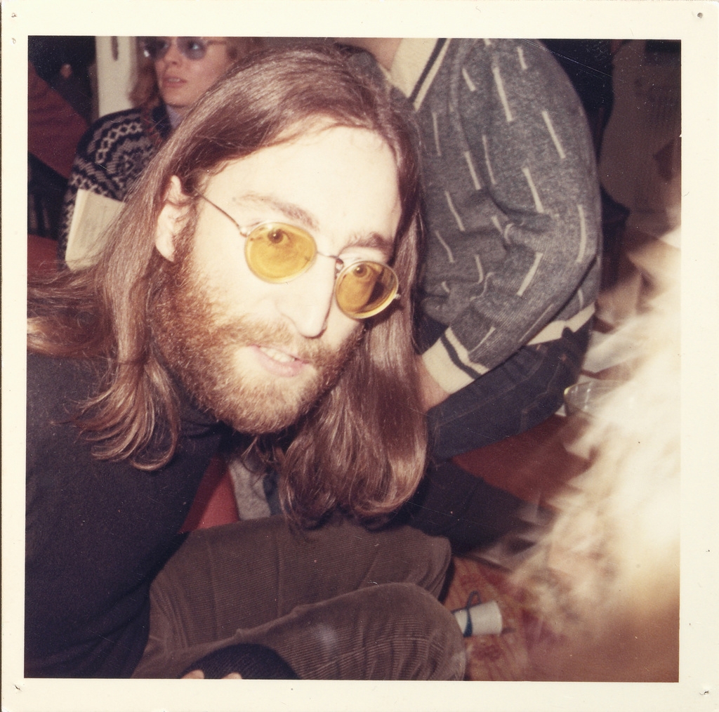Cette photo montre John Lennon à Thy, dans le nord du Danemark, le 5 janvier 1970. Il y a un demi-siècle, quatre adolescents danois interviewaient le chanteur pour le journal de leur école.
