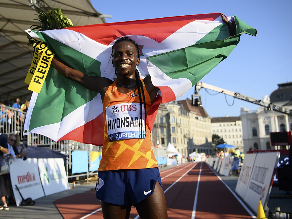 Francine Niyonsaba ne s'arrête plus (ici lors de sa victoire sur 5000 m au Weltklasse de Zurich).