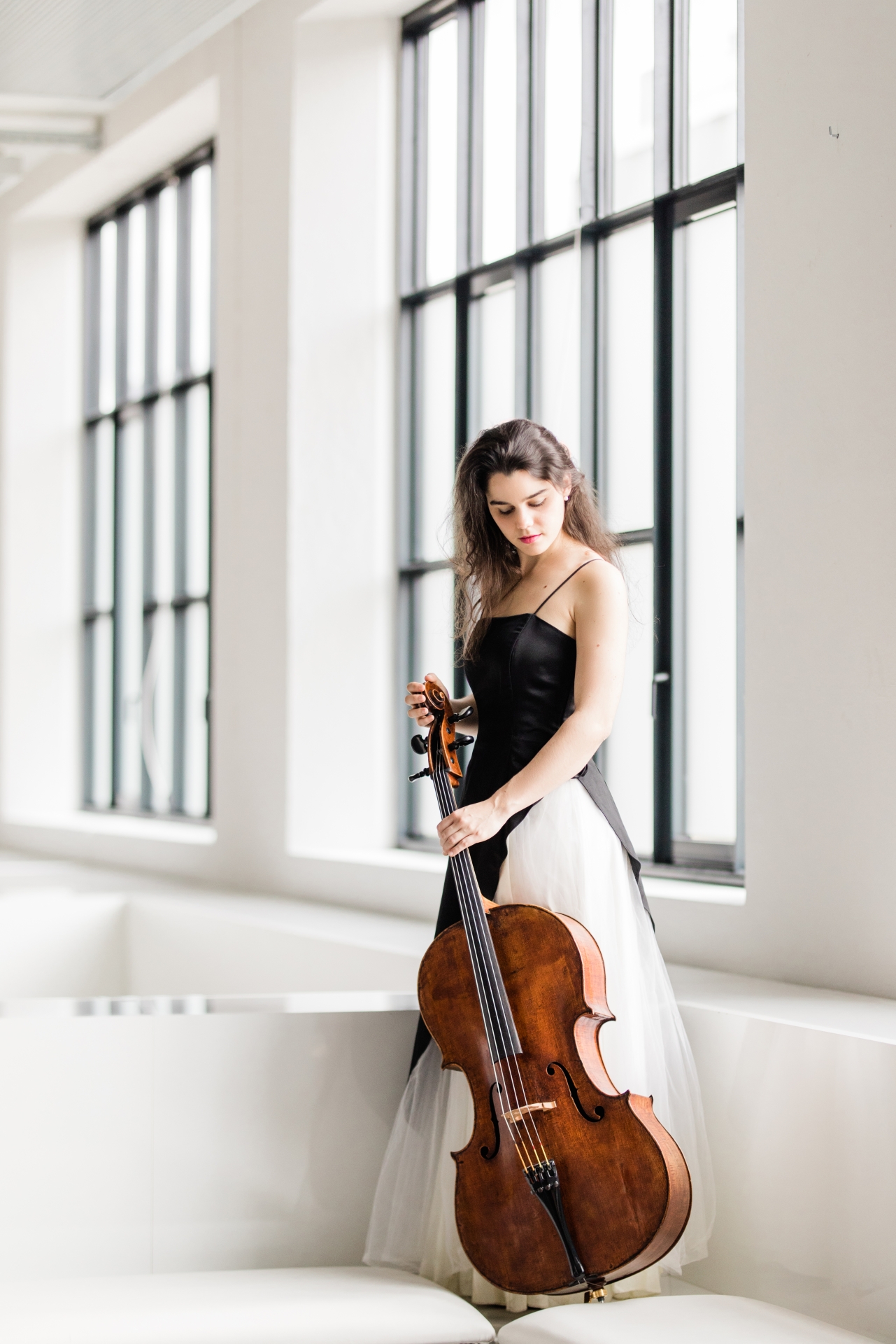 Invitée régulière au Gstaad Menuhin et au Verbier festival, la violoncelliste Estelle Revaz  jouera en duo avec le pianiste et concertiste François Killian, lui aussi renommé..
