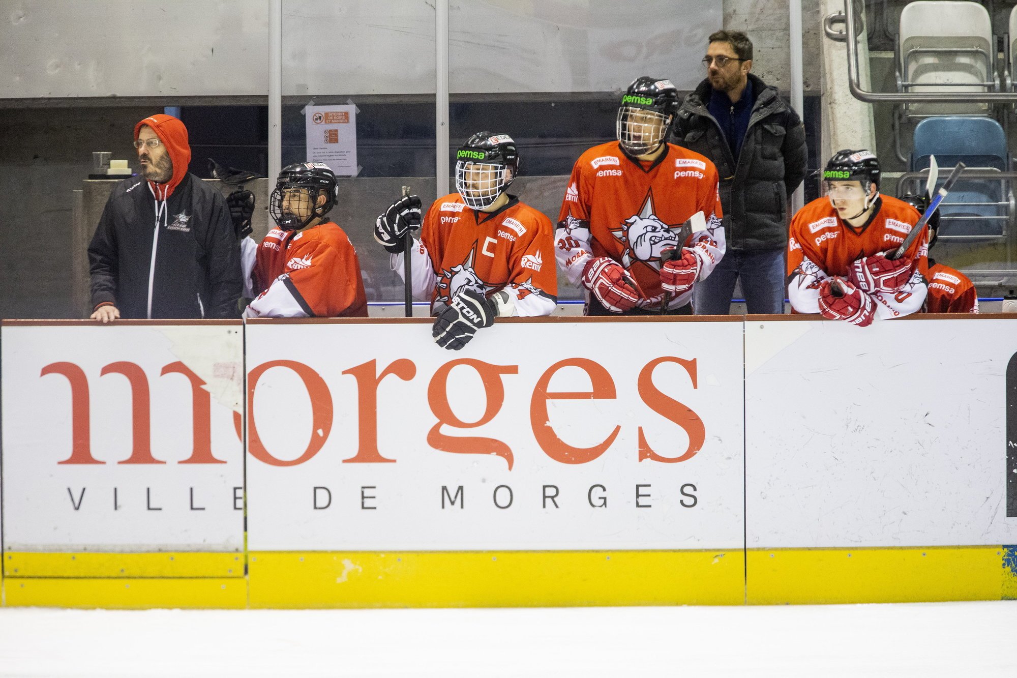 Star Forward va devoir s'exiler pour pouvoir continuer à s'entraîner.