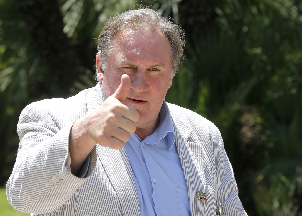 Gérard Depardieu est désormais citoyen d'honneur de Néchin, la commune belge où il habite. 