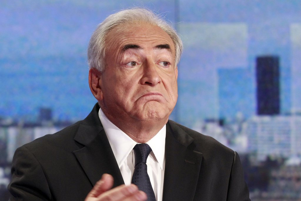 Dominique Strauss-Kahn n'exclut pas de travailler avec le gouvernement serbe.