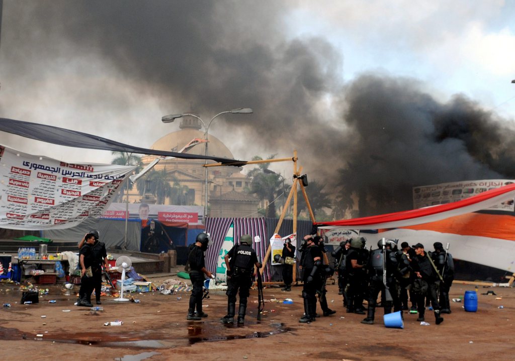 La dispersion par la police des deux rassemblements pro-Morsi au Caire a fait au moins 43 morts mercredi matin.
