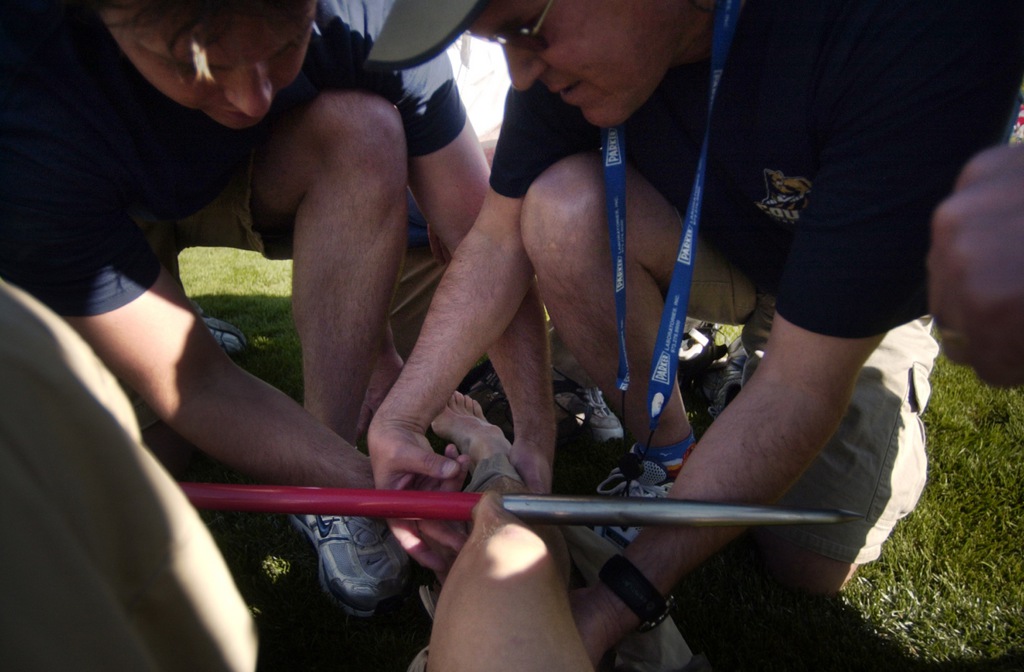 Les accidents de sport sont plus fréquents que ce qu'on pensait. Chaque année, un million de personnes se blessent dans des accidents non professionnels en Suisse, dont 400'000 lors d'activités sportives. Ce sont 100'000 de plus que ce que le Bureau de prévention des accidents (bpa) admettait jusqu'ici.