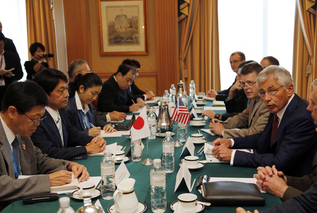 Le secrétaire à la Défense Chuck Hagel (à droite) rencontre mercredi ses homologues asiatiques au Brunei, dans le cadre du rééquilibrage de la diplomatie américaine vers l'Asie. Ces discussions se tiendront à l'ombre d'une éventuelle intervention en Syrie.