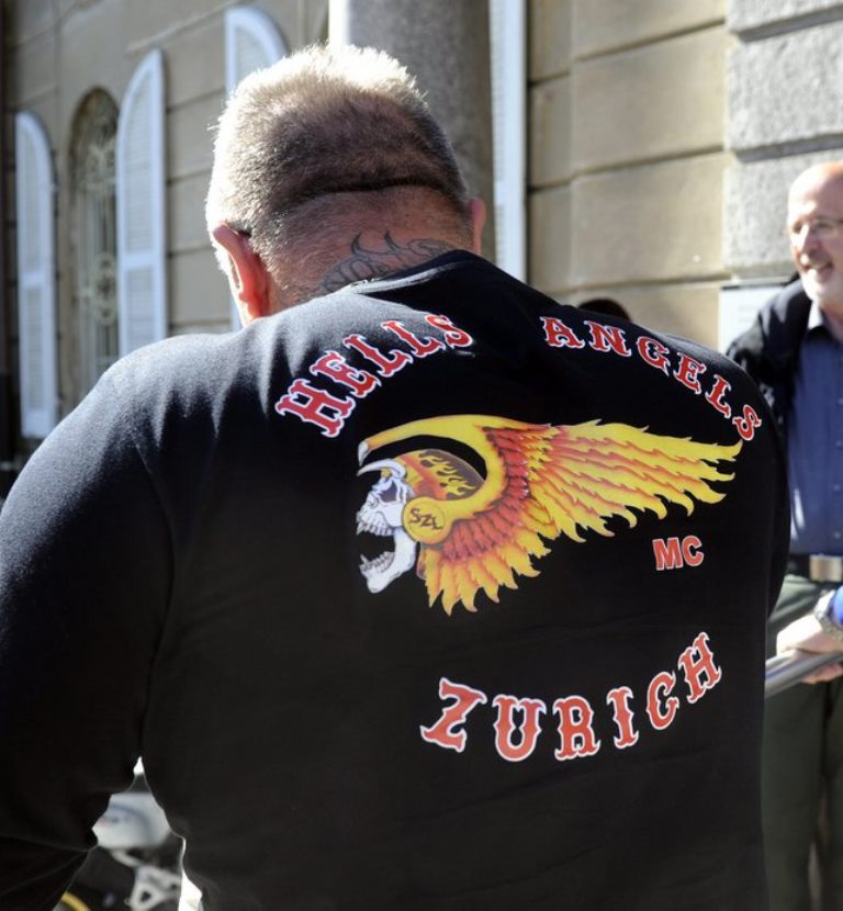 Le groupe de motards se rendait à un fête populaire à Zurich. 