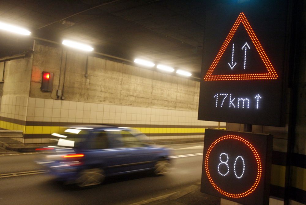 L'incendie de la voiture s'est déclaré suite à un problème technique.