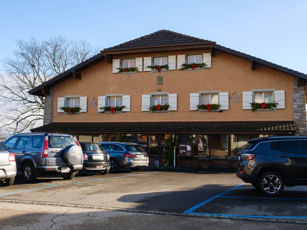 Les jours de la vénérable salle communale de Crans sont comptés.