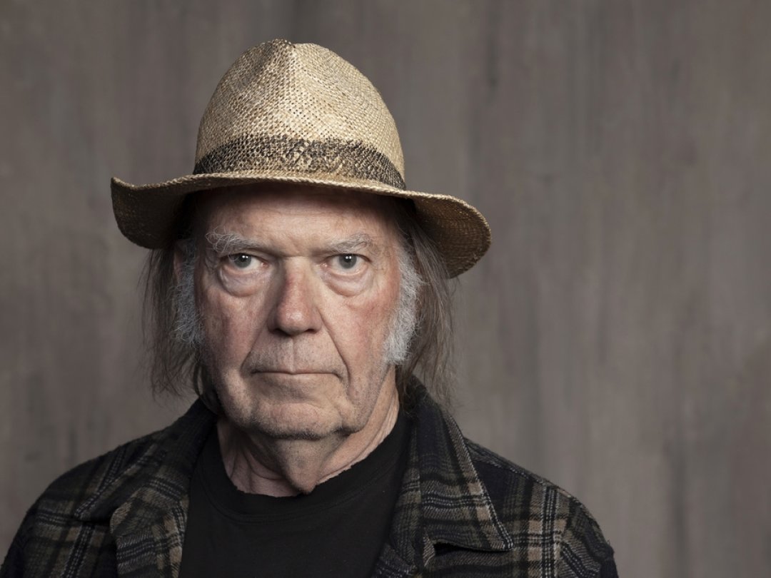 Neil Young compte 2,4 millions d'abonnés et plus de six millions d'auditeurs par mois sur Spotify, leader mondial du streaming musical. 