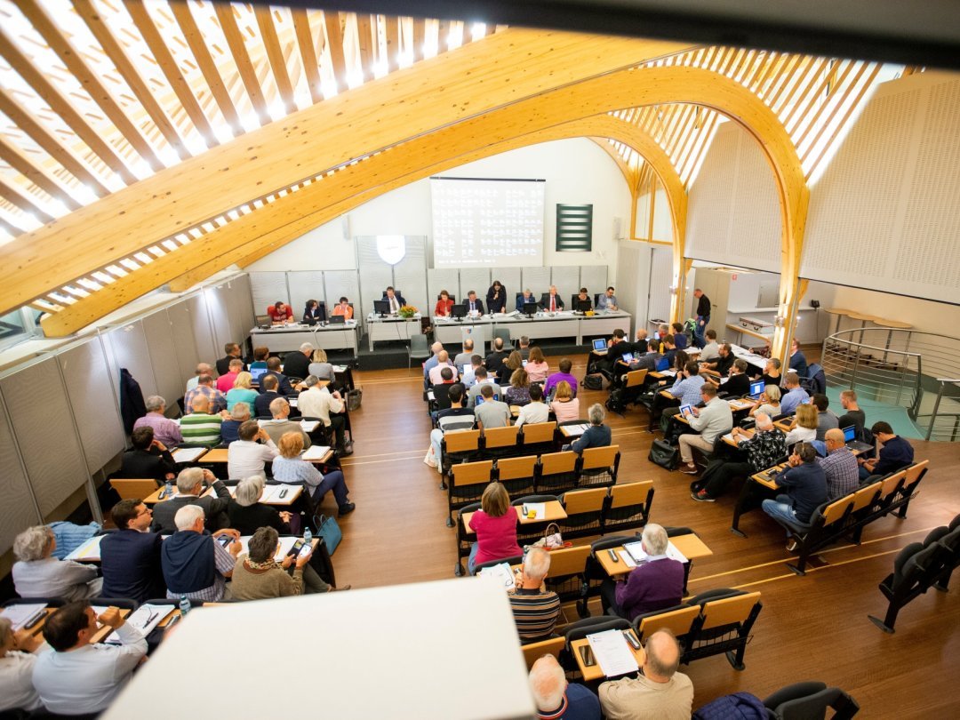 Le Conseil communal se réunira lundi. L'occasion de poser de nombreuses questions.