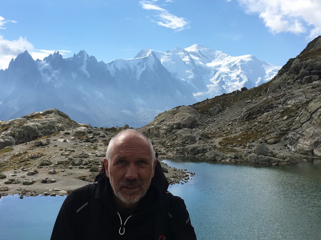 Ces cinq jours de marche silencieuse ont davantage bouleversé le sexagénaire Christian Savioz que l’ascension du Mont-Blanc réalisée le jour de ses 50 ans.