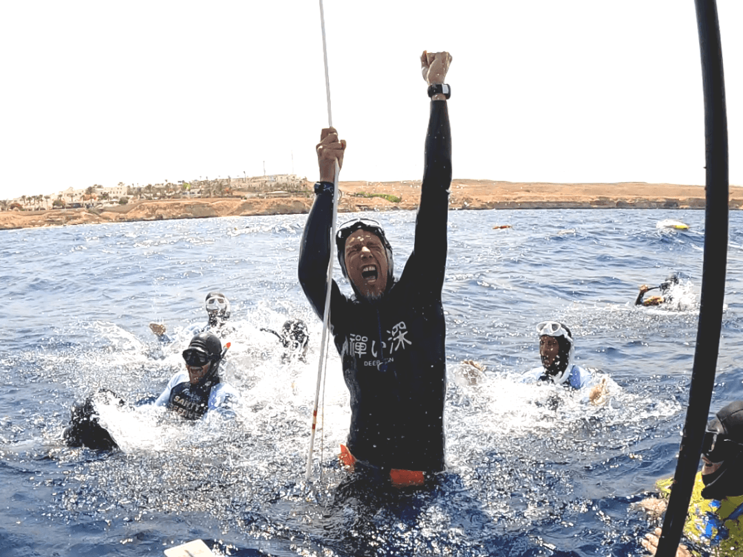 Pour l'apnéiste de La Côte, cette performance constitue un accomplissement sportif, personnel et spirituel.