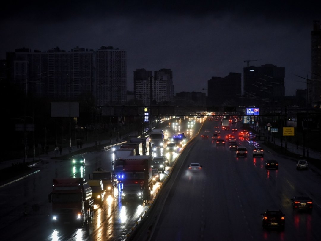 Une partie de Kiev plongée dans le noir jeudi soir.