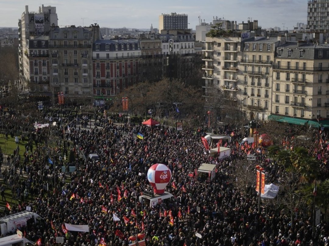 À Paris, le syndicat CGT a affirmé comptabiliser quelque 500'000 personnes.