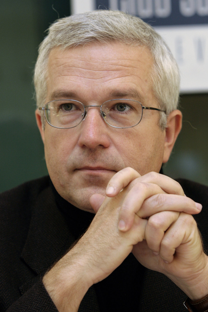 Le directeur éditorial des publications romandes, Eric Hoesli, quitte ses fonctions.