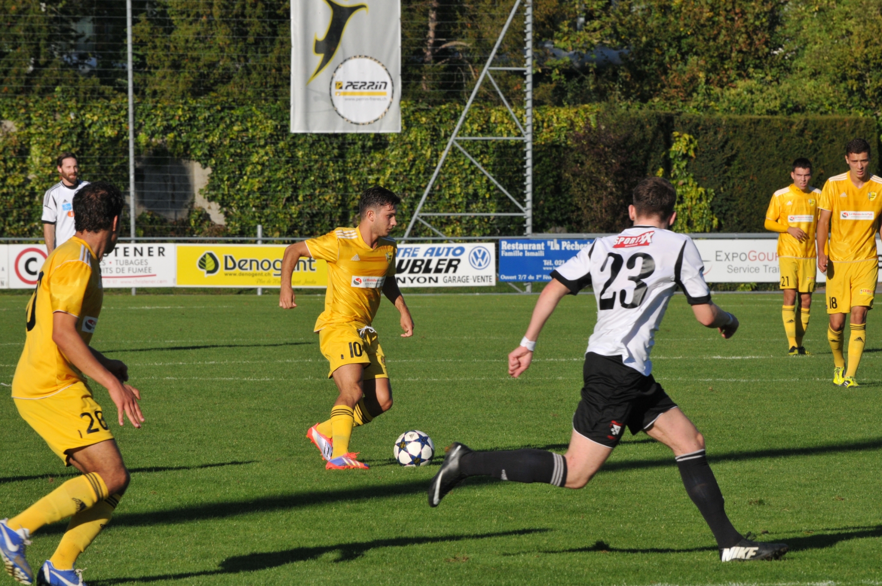 Mergim Ferati (avec le ballon) sera indisponible durant 4 à 6 semaines.