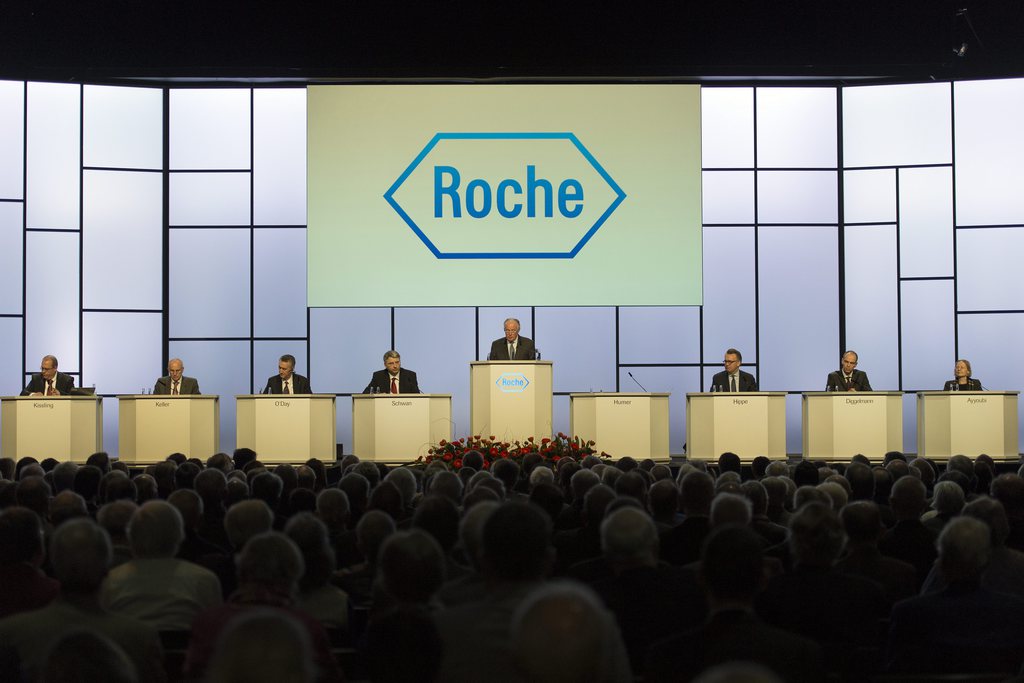 Le groupe pharmaceutique Roche a annoncé lundi des investissements de 800 millions de francs dans son réseau mondial de production d'agents biologiques.