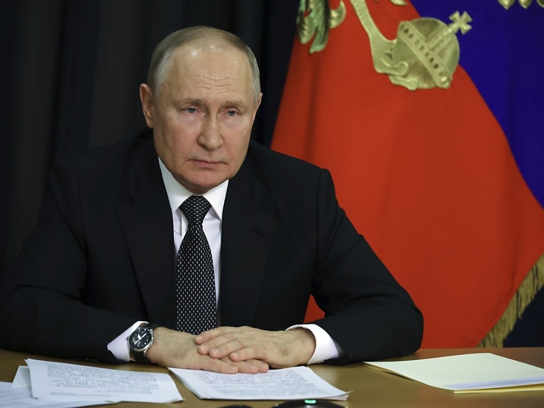 Vladimir Poutine a expliqué la hausse du besoin de soldats par «l’augmentation des menaces».