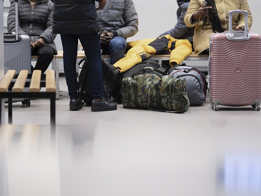 Selon les estimations de la Confédération, le nombre de personnes qui déposeront une demande d'asile en Suisse en 2024 devrait être similaire à celui de l'année dernière. (Photo d'archives)