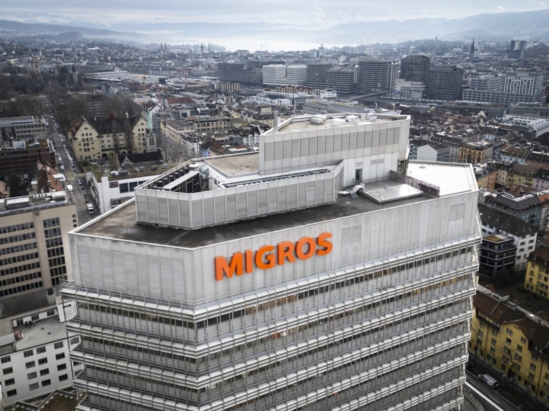 L'ampleur de la chute du bénéfice net de Migros (ici son siège à Zurich) n'est pas une surprise alors que le montant des corrections de valeur attendues était connu.