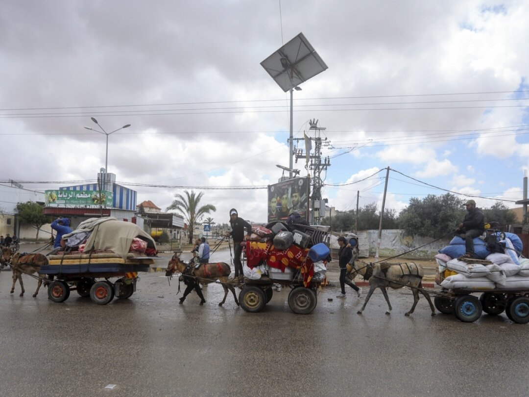 L'armée israélienne a demandé aux habitants d'évacuer vers la zone humanitaire d'al-Mawasi.