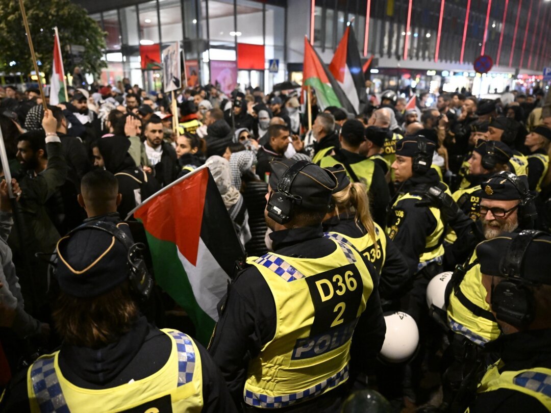 Manifestation pro-palestinienne, jeudi, aux abords de la Malmö Arena.