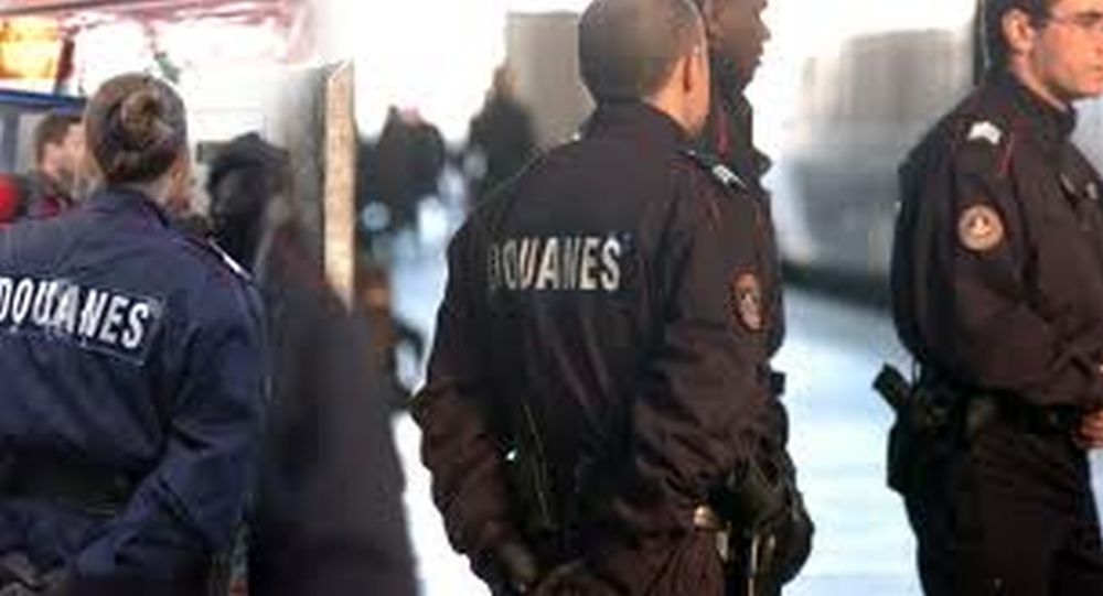 La grève des douaniers français prévue jeudi 21 novembre 2013 devrait être très suivie selon les syndicats. Elle pourrait avoir des incidences aux frontières helvétiques.