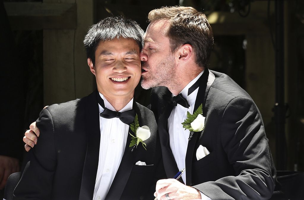 Les premiers couples gays s'étaient mariés quelques minutes après l'autorisation donnée par le territoire de Canberra. 