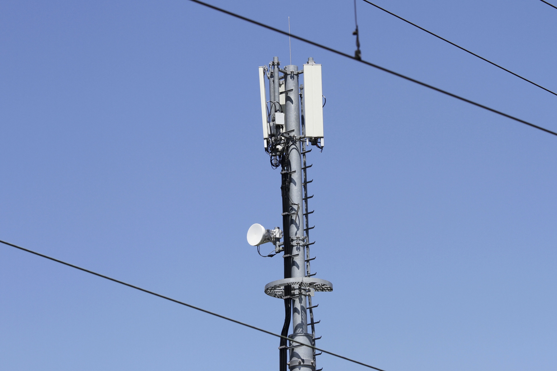 Swisscom veut installer une antenne sur un terrain privé du chemin du Vernay pour améliorer sa couverture réseau.
