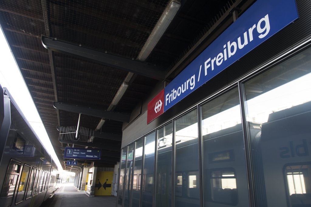 L'accident mortel s'est produit jeudi soir à la gare de Fribourg.