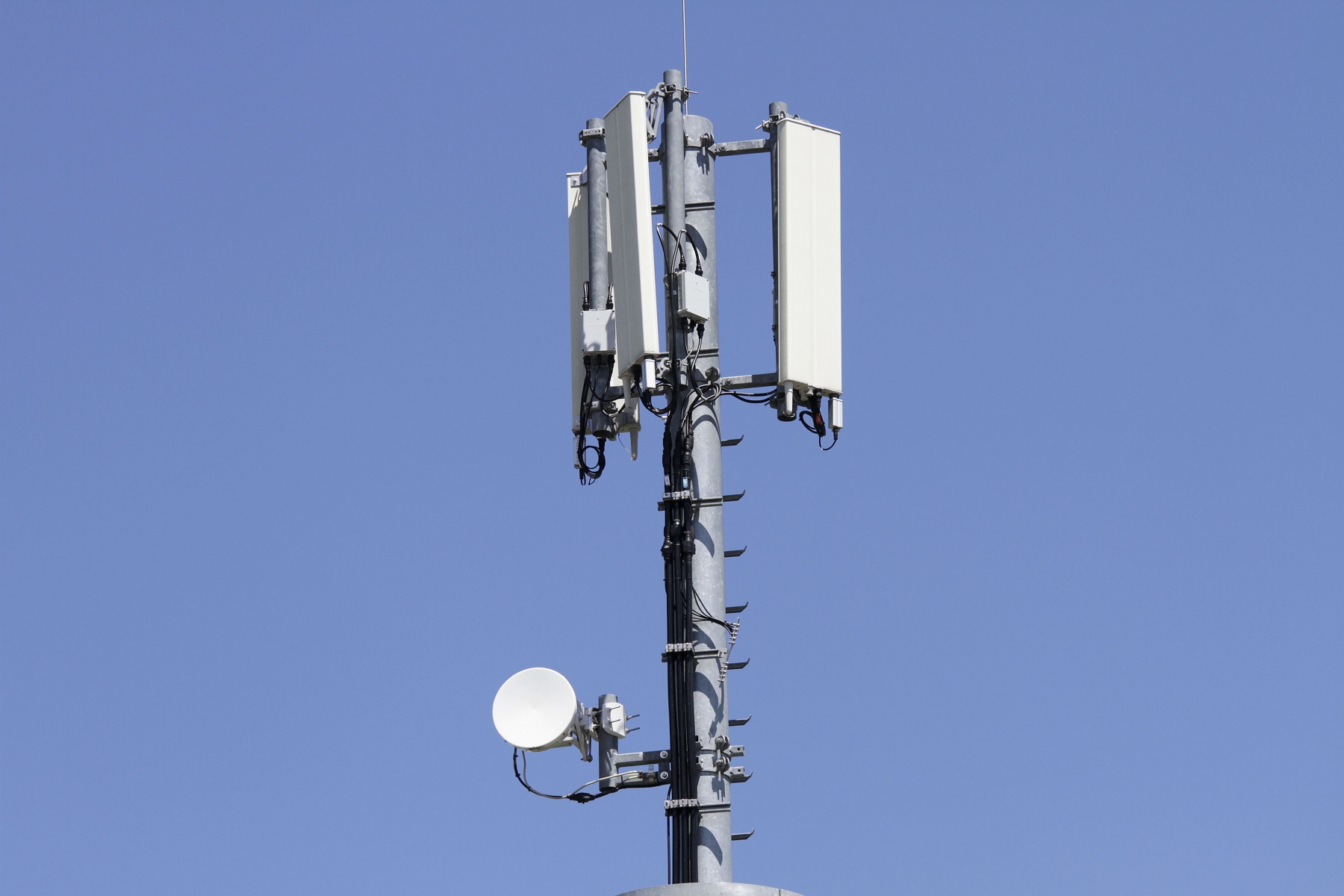Swisscom veut installer une antenne "3G" et "4G" sur un terrain privé du chemin du Vernay.