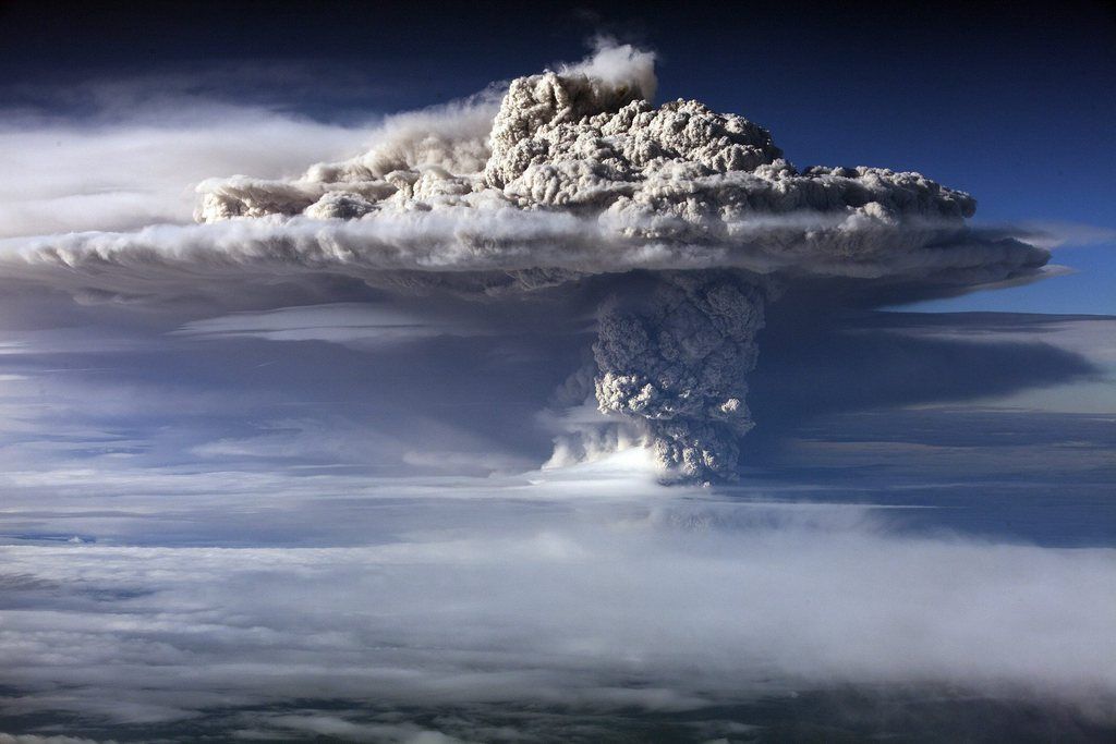 Les chercheurs pensent qu'une seule éruption d'un méga volcan a pu mettre fin à 70% de la vie animale sur terre et 90% de la vie marine. 