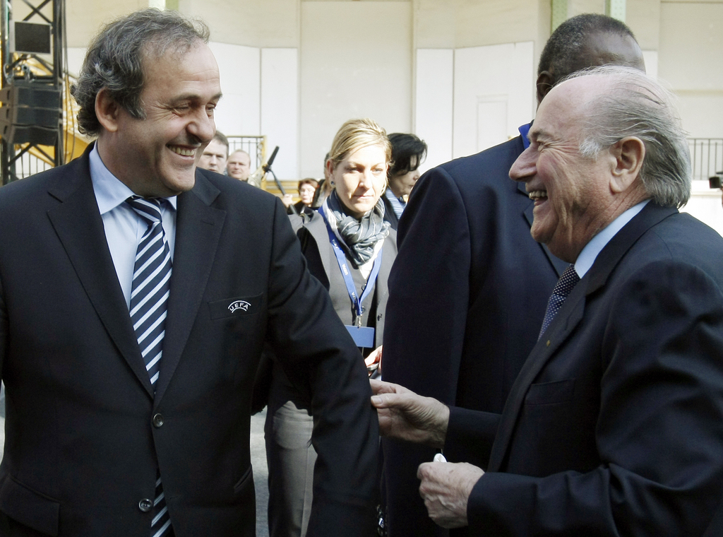 Michel Platini et Sepp Blatter se sont opposés sur plusieurs dossiers ces dernières années, notamment en ce qui concerne l'arbitrage vidéo.