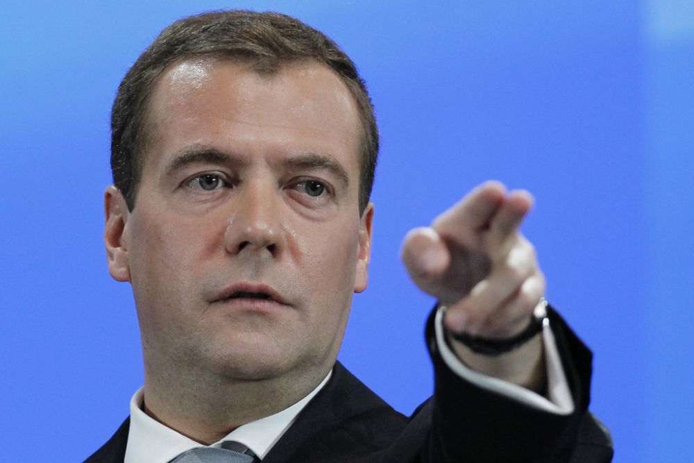 Plusieurs ministres du gouvernement russe accompagnent le Dmitri Medvedev.